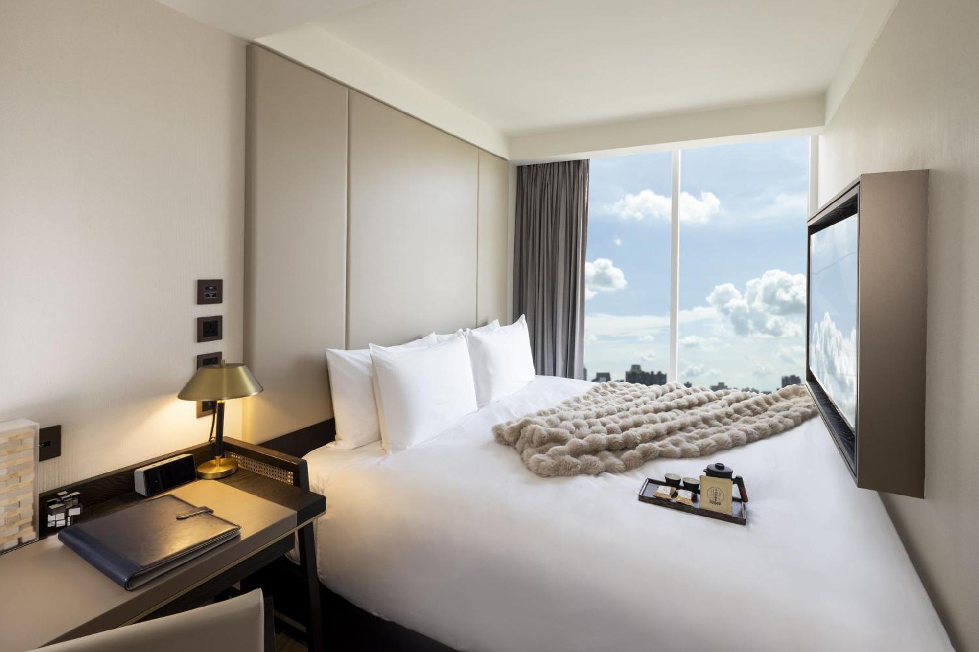 Voyage Kaohsiung By Cosmos Oasis Hotel Ngoại thất bức ảnh