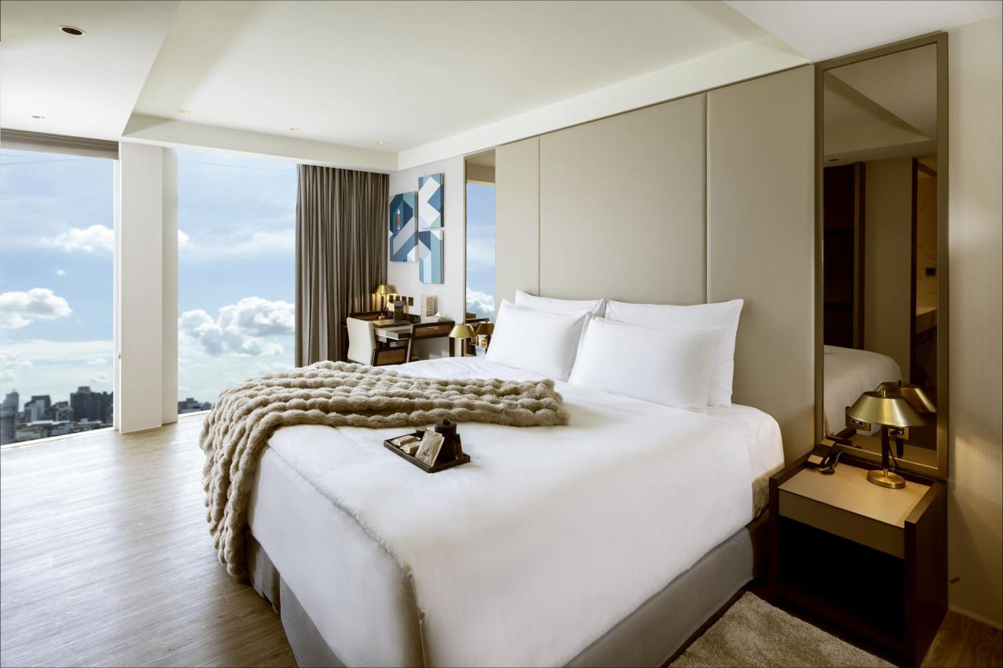 Voyage Kaohsiung By Cosmos Oasis Hotel Ngoại thất bức ảnh