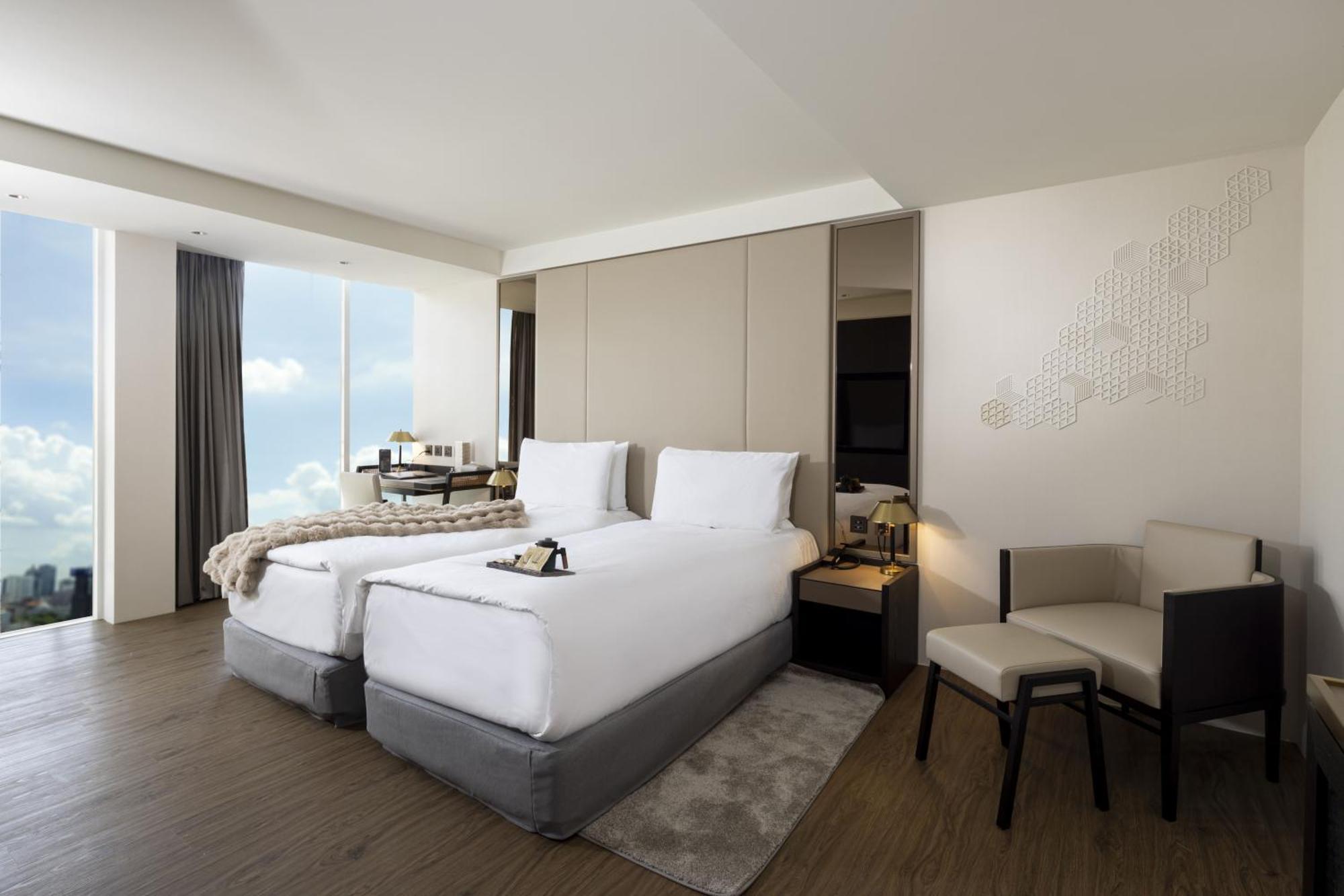 Voyage Kaohsiung By Cosmos Oasis Hotel Ngoại thất bức ảnh