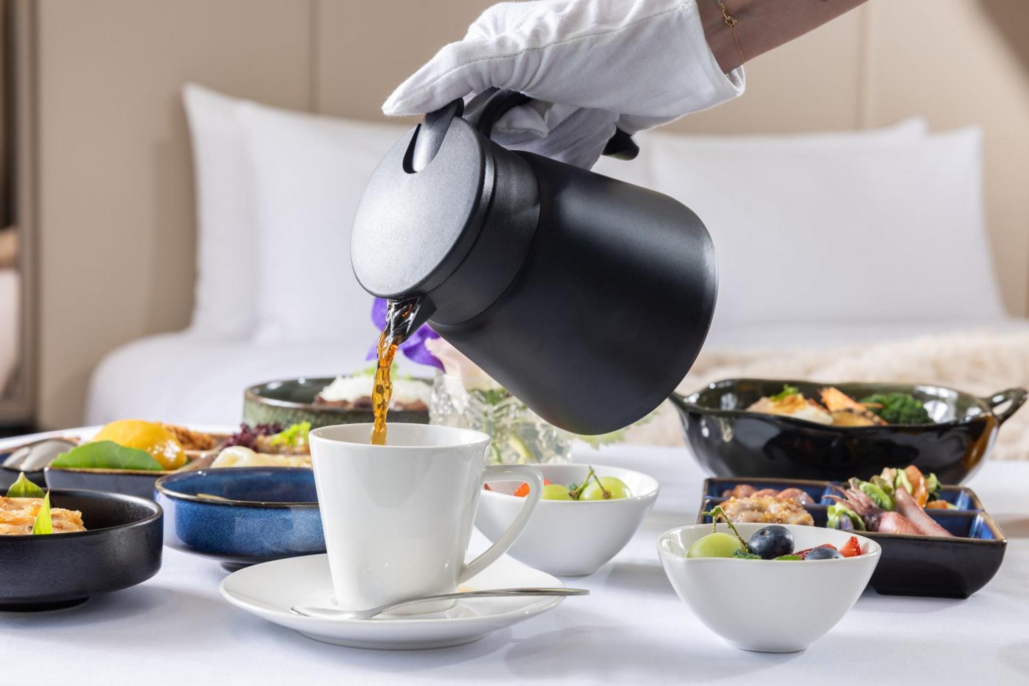 Voyage Kaohsiung By Cosmos Oasis Hotel Ngoại thất bức ảnh